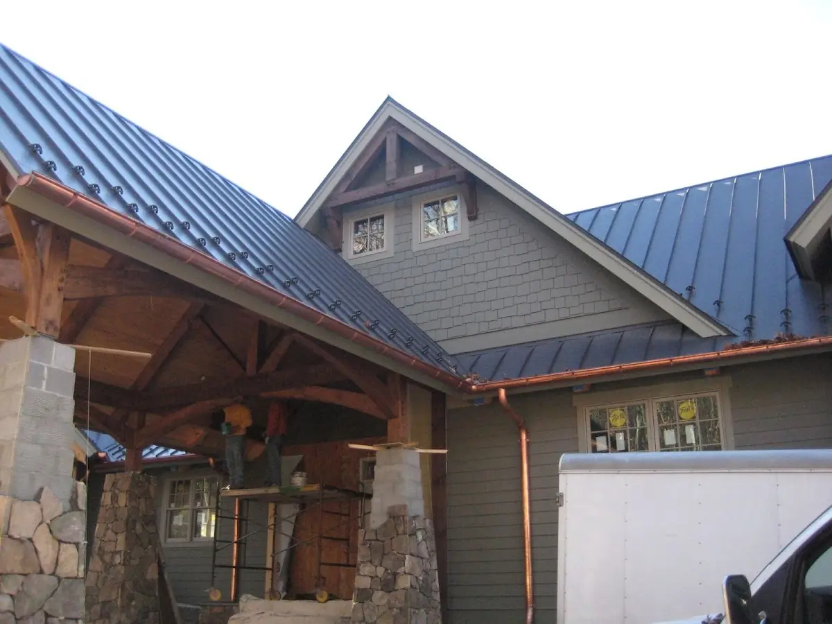 Craftsman Roofing team delivering quality roofing work in Central Islip